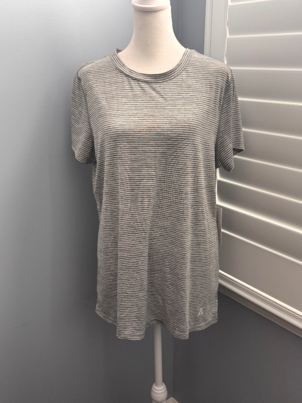 NWT Arctic Cool Sport Tee Size L